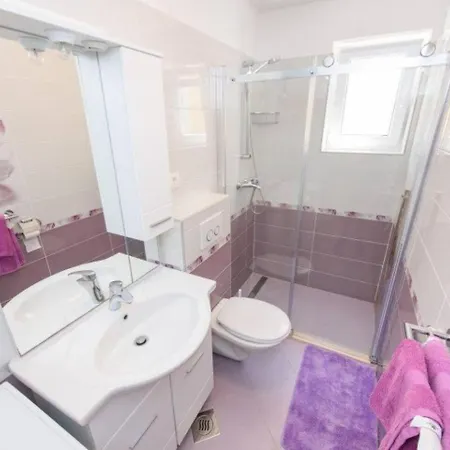 Spacious Lush Garden Private Access To - Sherene Holiday home Trogir