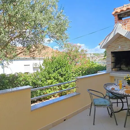 Spacious Lush Garden Private Access To - Sherene Σπίτι διακοπών