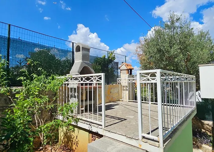 Spacious Lush Garden Private Access To - Sherene Traù