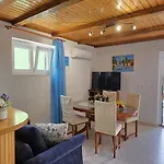 Spacious Lush Garden Private Access To - Sherene Σπίτι διακοπών *