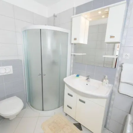 Holiday home Spacious Lush Garden Private Access To - Sherene Trogir